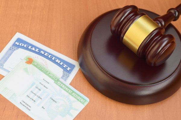 Développez vos compétences avec une formation droit social certifiante